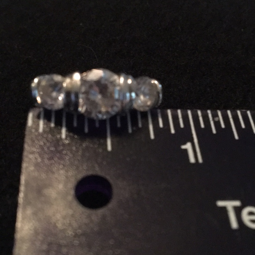 Premier Designs ring - Picture 5 of 5